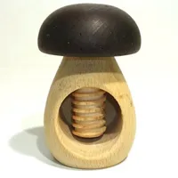 casse-noix champignon en bois, roger orfèvre - roger orfèvre